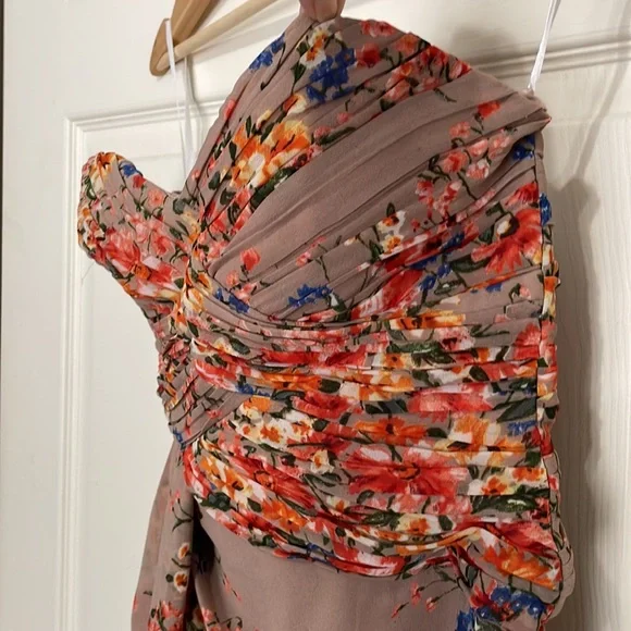 GB Gianni Bini Strapless Dress - Picture 4 of 7